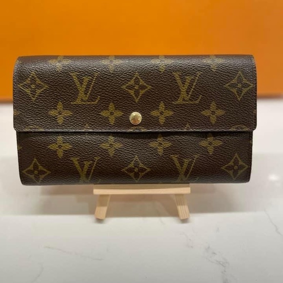 Small leather good LV and gucci - Picture 9 of 14